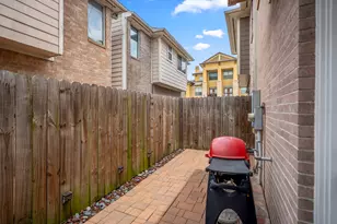 323 Plaza Del Sol Park, Houston, TX 77020 - Photo 34