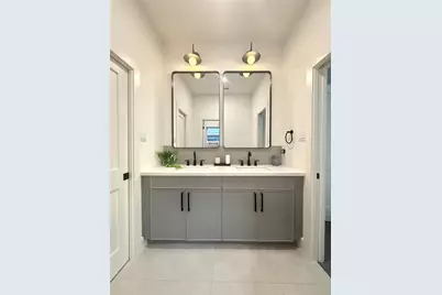 1813 Lewis Street, Houston, TX 77009 - Photo 14