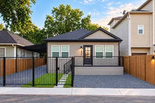 1813 Lewis St, Houston, TX 77009 - Photo 1