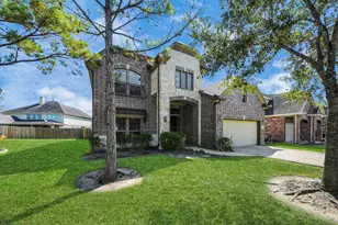 9427 Sapphire Bay Ln, Rosharon, TX 77583 - Photo 2