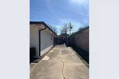 4737 Benning Drive, Houston, TX 77035 - Photo 22