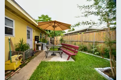 6609 Scribner Road, Houston, TX 77074 - Photo 8