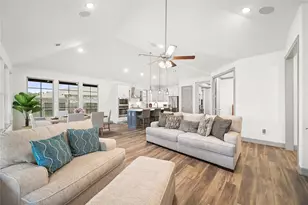 5739 Bobwhite Trl, Manvel, TX 77578 - Photo 6