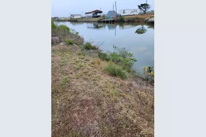231 Nautilus Street S, Sargent, TX 77414 - Photo 8