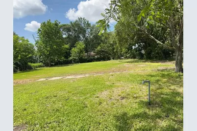 1819 Neuman Street, La Marque, TX 77568 - Photo 2