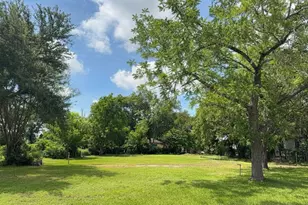 1819 Neuman St, La Marque, TX 77568 - Photo 1