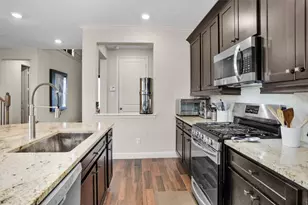 7451 Bethpage Ln, Spring, TX 77389 - Photo 8