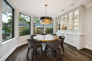 4 W Shady Ln, Houston, TX 77063 - Photo 16