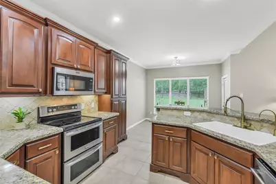 18008 Cindy Lane, Conroe, TX 77302 - Photo 16