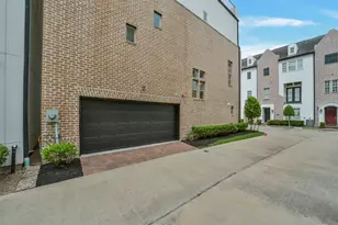 2058 Fannin Station N, Houston, TX 77045 - Photo 24