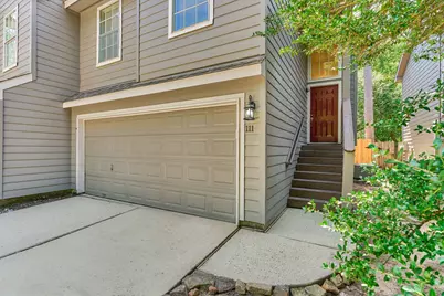 111 N Villa Oaks Drive, The Woodlands, TX 77382 - Photo 4