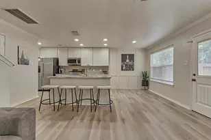 111 N Villa Oaks Dr, The Woodlands, TX 77382 - Photo 14