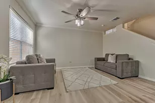 111 N Villa Oaks Dr, The Woodlands, TX 77382 - Photo 12