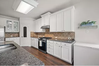 9803 Lynnrose Springs Drive, Tomball, TX 77375 - Photo 12