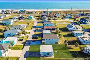 4202 Mason Dr, Galveston, TX 77554 - Photo 2