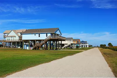 131 Pieces Of Eight, Freeport, TX 77541 - Photo 4