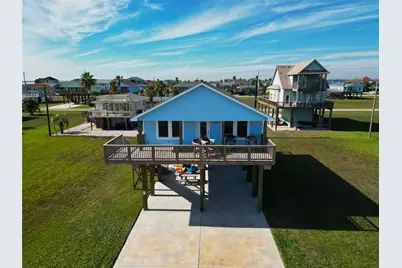 131 Pieces Of Eight, Freeport, TX 77541 - Photo 2