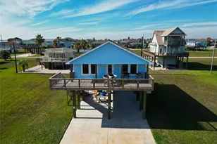 131 Pieces of 8, Freeport, TX 77541 - Photo 2