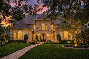 4623 Breezy Point Dr, Houston, TX 77345 - Photo 2
