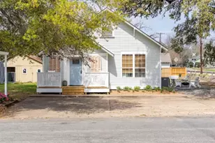457 E Colorado St, La Grange, TX 78945 - Photo 14
