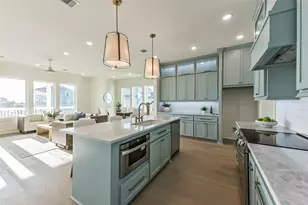 4011 Miramar Ct, Galveston, TX 77554 - Photo 12