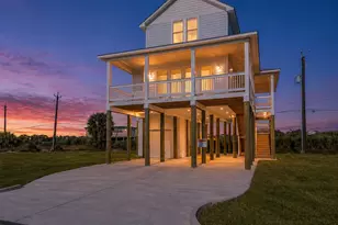 4011 Miramar Ct, Galveston, TX 77554 - Photo 1