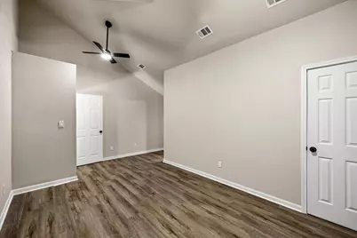 154 April Point Drive S, Conroe, TX 77356 - Photo 20