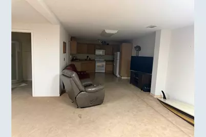 224 E Main Street, Clute, TX 77531 - Photo 8