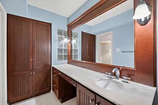 473 N Post Oak Ln, Houston, TX 77024 - Photo 32
