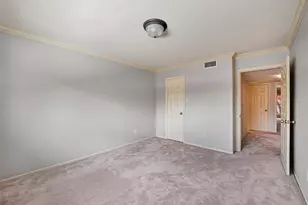 473 N Post Oak Ln, Houston, TX 77024 - Photo 42