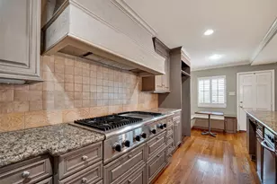 473 N Post Oak Ln, Houston, TX 77024 - Photo 22