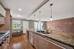 473 N Post Oak Ln, Houston, TX 77024 - Photo 24