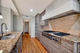 473 N Post Oak Ln, Houston, TX 77024 - Photo 20