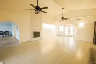 27 Marlin Ln, Baytown, TX 77520 - Photo 14