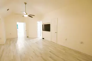 27 Marlin Ln, Baytown, TX 77520 - Photo 32