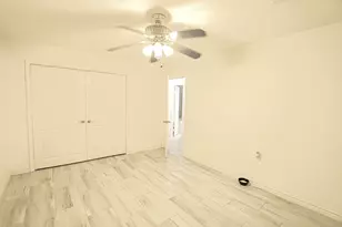 27 Marlin Ln, Baytown, TX 77520 - Photo 40
