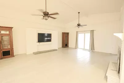27 Marlin Lane, Baytown, TX 77520 - Photo 18
