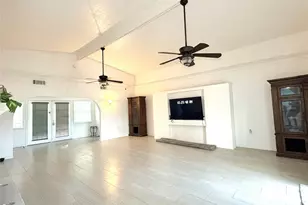 27 Marlin Ln, Baytown, TX 77520 - Photo 12