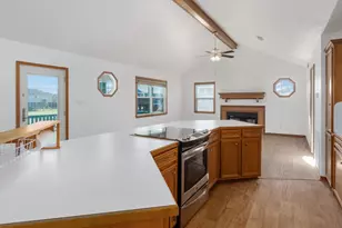 908 West Ln, Crystal Beach, TX 77650 - Photo 10