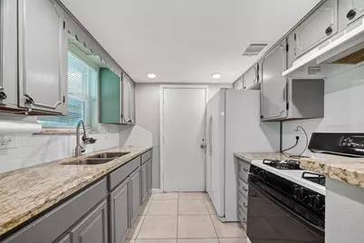 12114 Ryewater Drive, Houston, TX 77089 - Photo 6