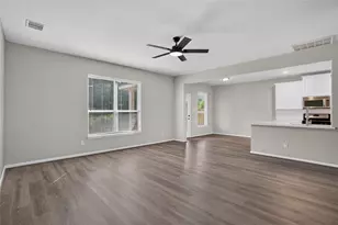 7611 Dragon Pearls Ln, Conroe, TX 77304 - Photo 4