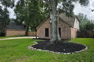 19507 Oak Station Dr, Humble, TX 77346 - Photo 4