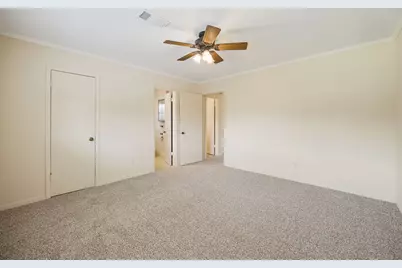 9646 Fairdale Lane, Houston, TX 77063 - Photo 18