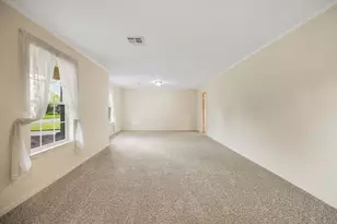 9646 Fairdale Ln, Houston, TX 77063 - Photo 16