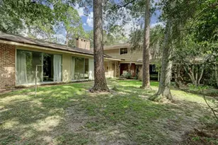 1010 River Bend Dr, Houston, TX 77063 - Photo 8