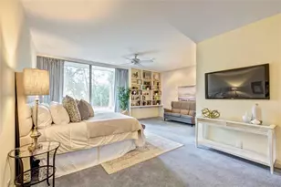 1010 River Bend Dr, Houston, TX 77063 - Photo 12