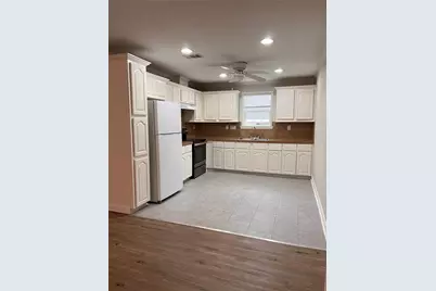 14203 E Ravine Run, Willis, TX 77318 - Photo 2