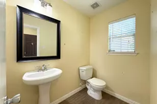 910 Staffordale Manor Ln, Houston, TX 77047 - Photo 6