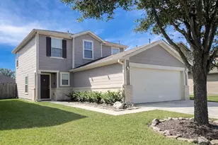 910 Staffordale Manor Ln, Houston, TX 77047 - Photo 1