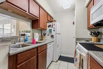 3506 Cove View Boulevard #408, Galveston, TX 77554 - Photo 4